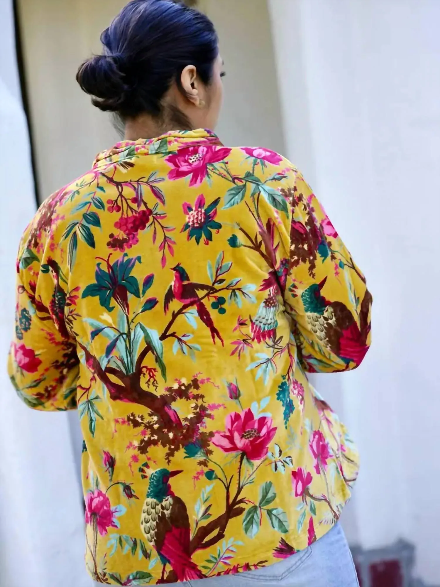 Astrid Velvet Jacket In Mustard