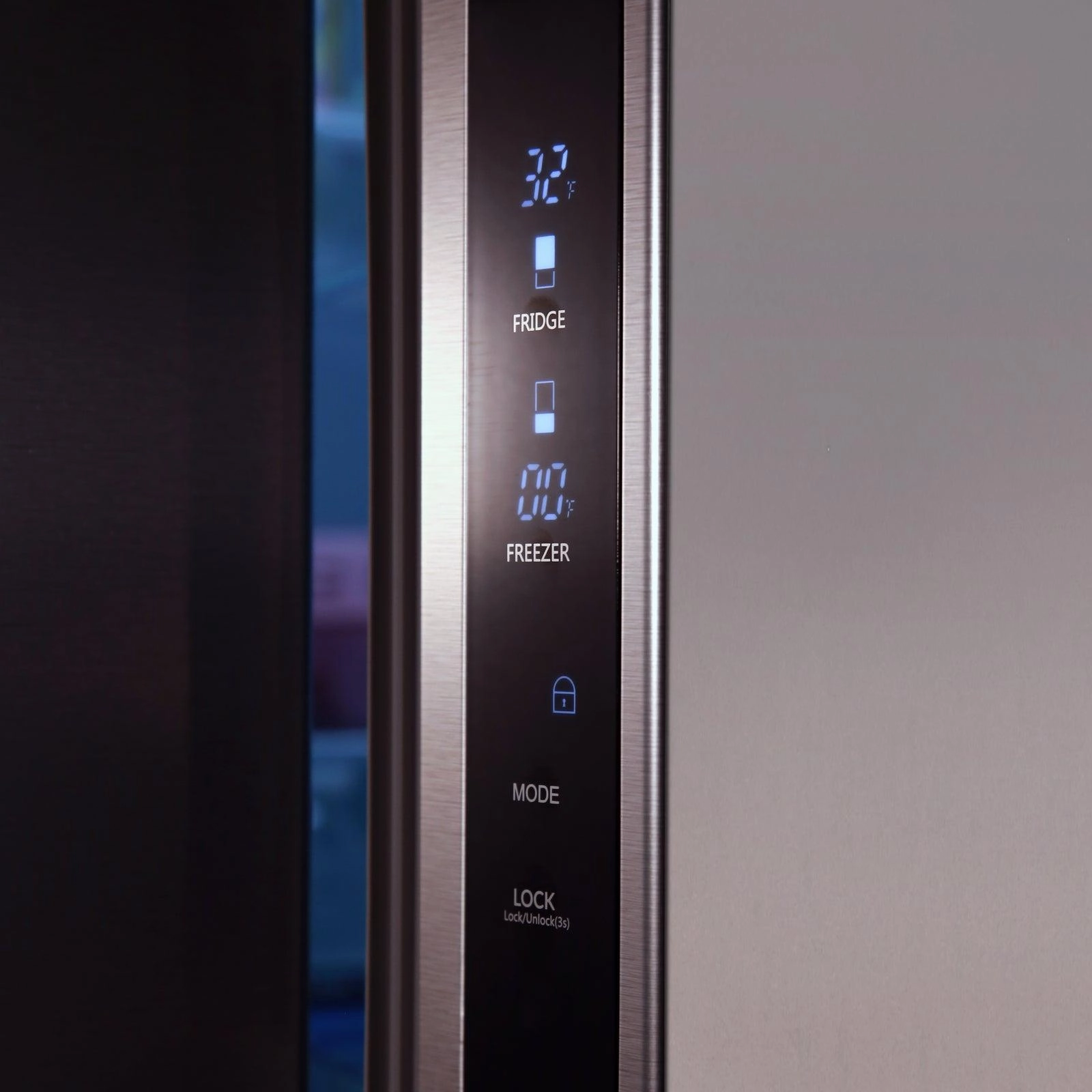 Avanti FFFDS175L3S Avanti Frost Free French Door Refrigerator, 17.5 Cu. Ft. - Stainless Steel / 17.50 Cu. Ft.