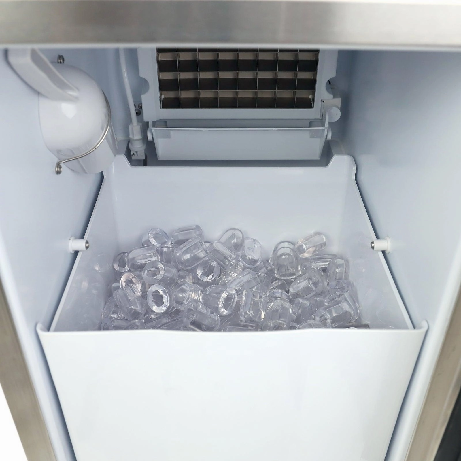 Avanti OIM1550U3S 15" Elite Series Outdoor Built-In Ice Maker