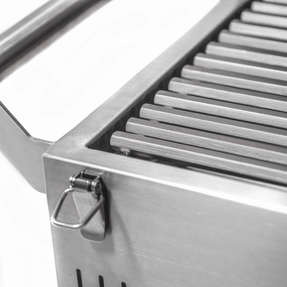 Blaze Grills BLZ1PROPRTLP Blaze Professional "Take It Or Leave It" Portable Grill