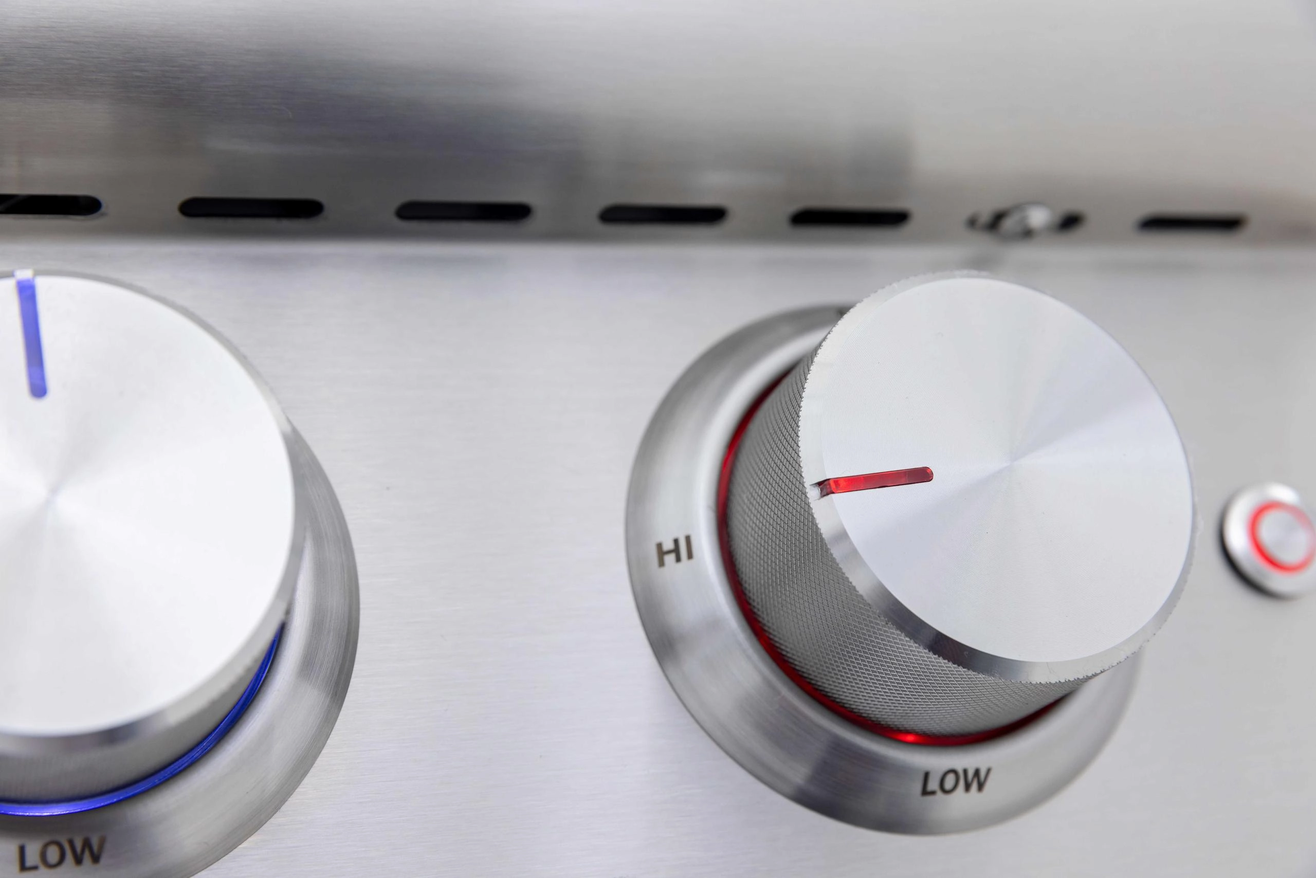 Blaze Grills BLZ4LTE3MGNG Blaze 4-Burner Marine Grade Premium Lte , With Fuel Type - Natural Gas