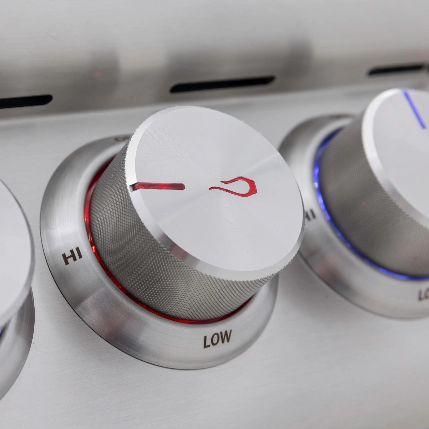 Blaze Grills BLZ4LTE3MGNG Blaze 4-Burner Marine Grade Premium Lte , With Fuel Type - Natural Gas