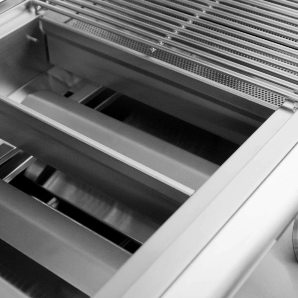Blaze Grills BLZ5LTE2NG Blaze 40 Inch 5-Burner Lte Gas Grill With Rear Burner And Built-In Lighting System, With Fuel Type - Natural Gas