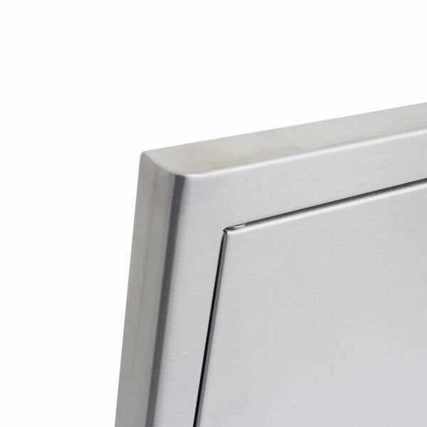 Blaze Grills BLZSV1420R Blaze 18-Inch Single Access Door - Vertical - Right Hand