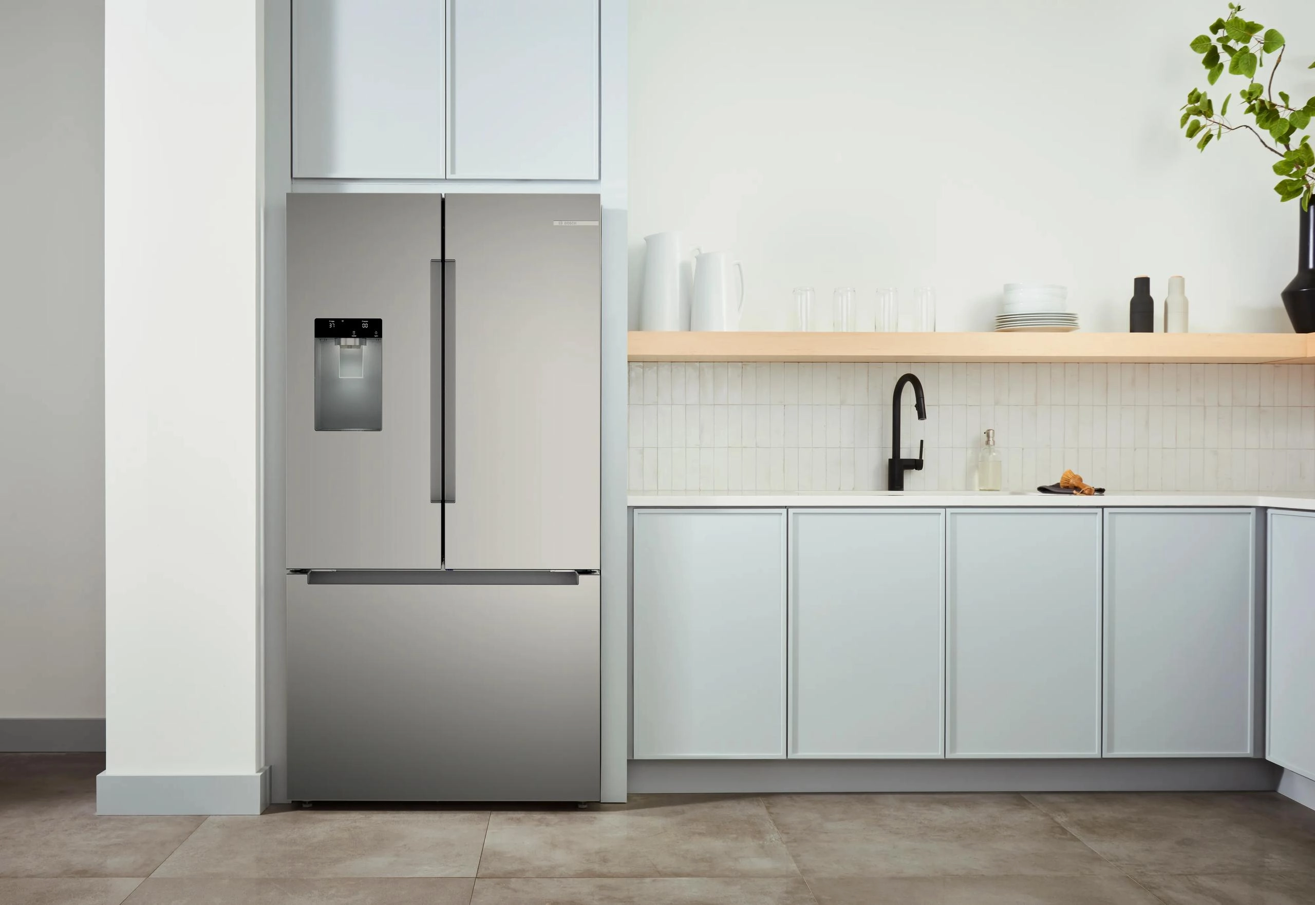 Bosch B36CD10ENS 100 Series French Door Bottom Mount Refrigerator 36" Stainless Steel (With Anti-Fingerprint), Total No Frost