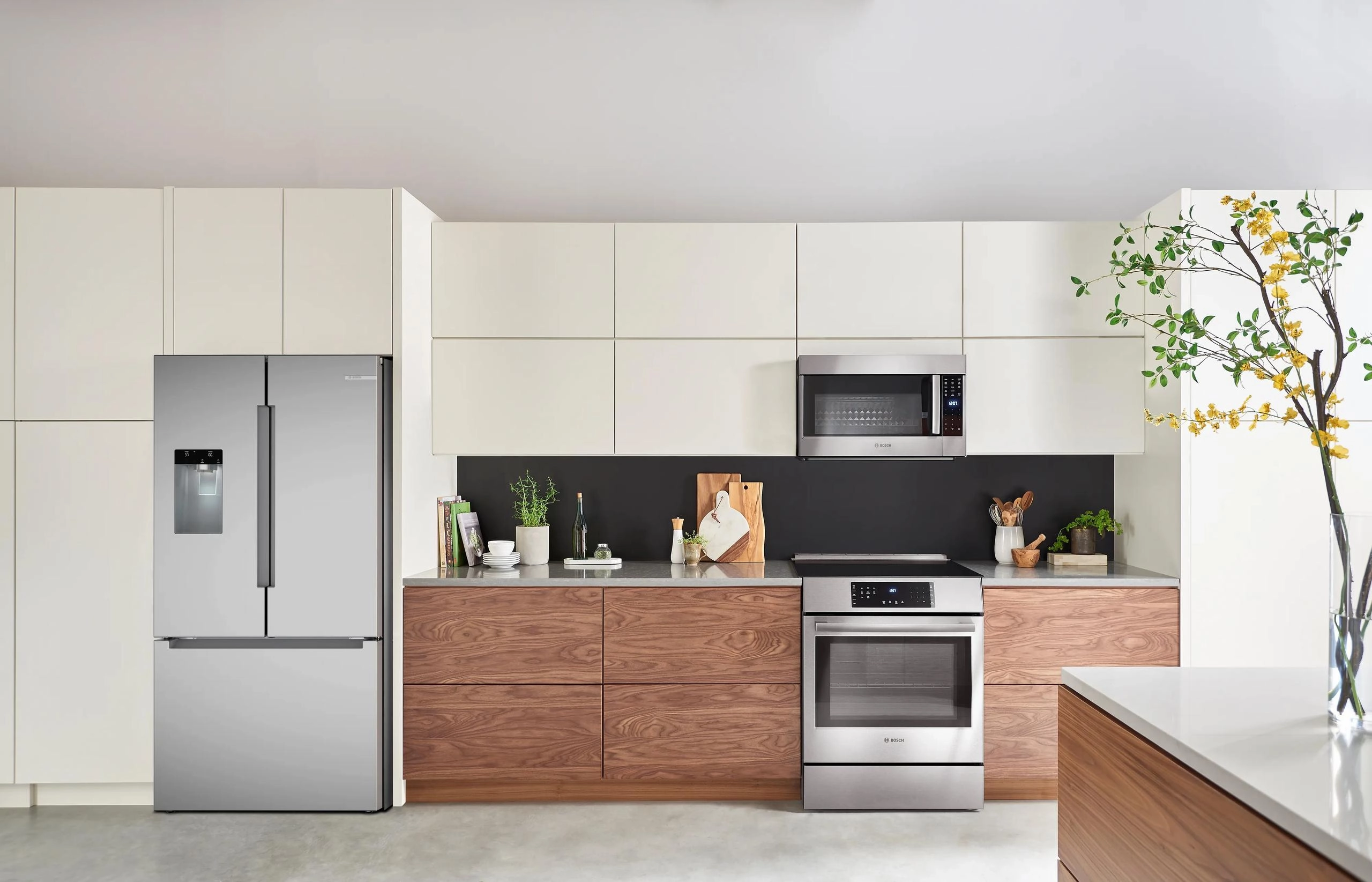 Bosch B36CD10ENS 100 Series French Door Bottom Mount Refrigerator 36" Stainless Steel (With Anti-Fingerprint), Total No Frost