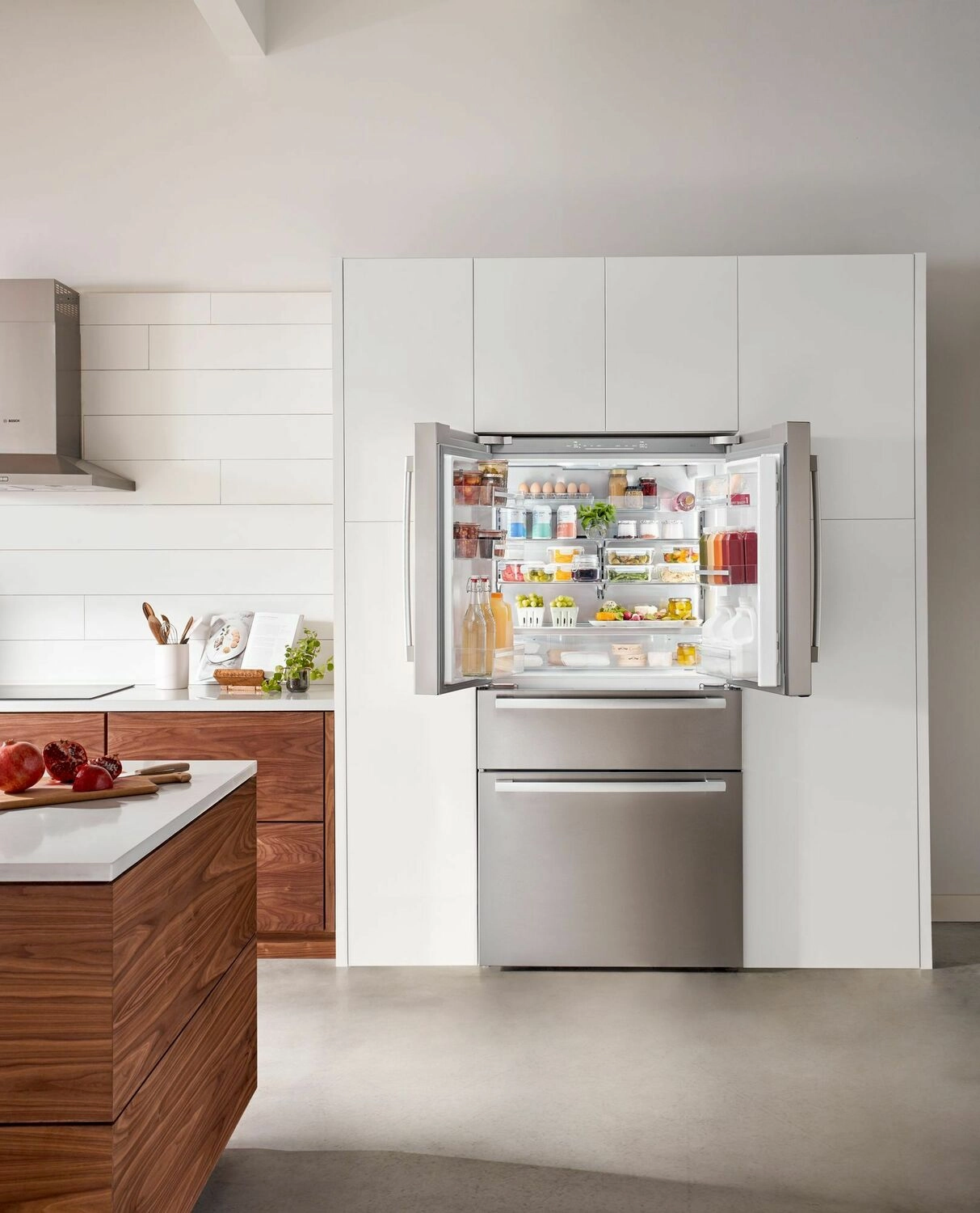Bosch B36CL80SNS 800 Series French Door Bottom Mount Refrigerator 36'' Easy Clean Stainless Steel B36Cl80Sns
