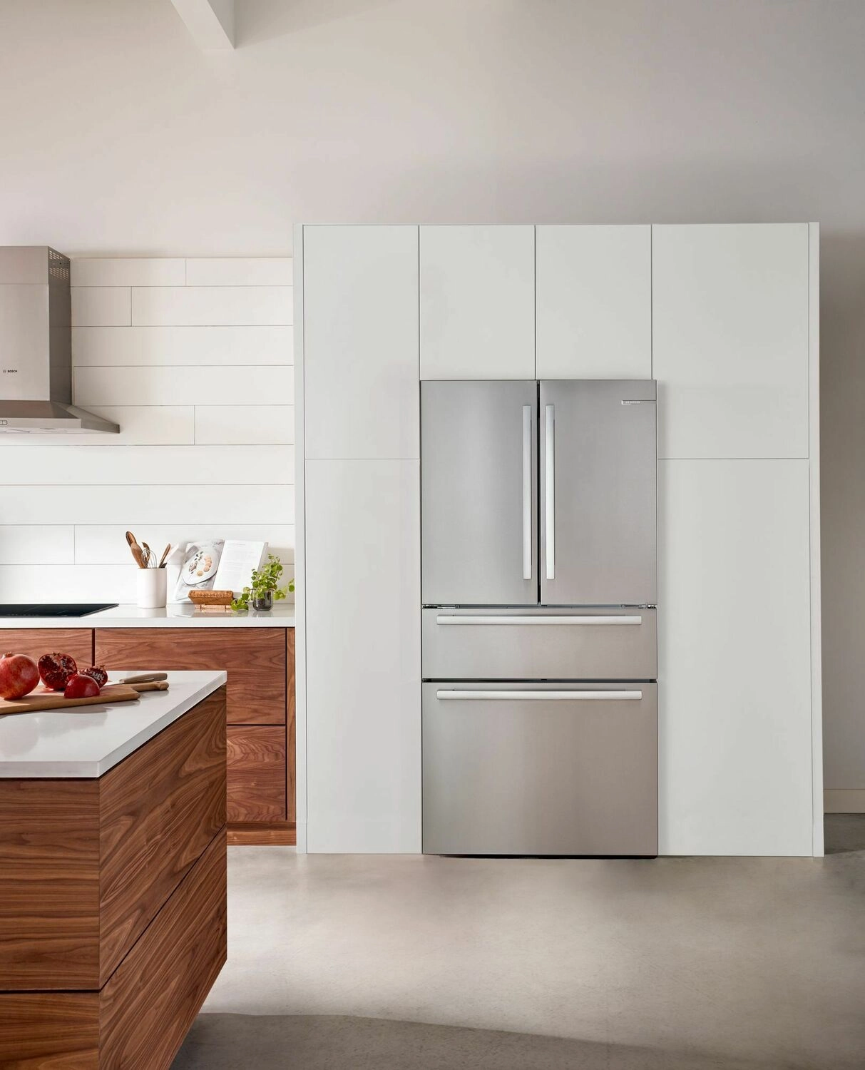 Bosch B36CL80SNS 800 Series French Door Bottom Mount Refrigerator 36'' Easy Clean Stainless Steel B36Cl80Sns