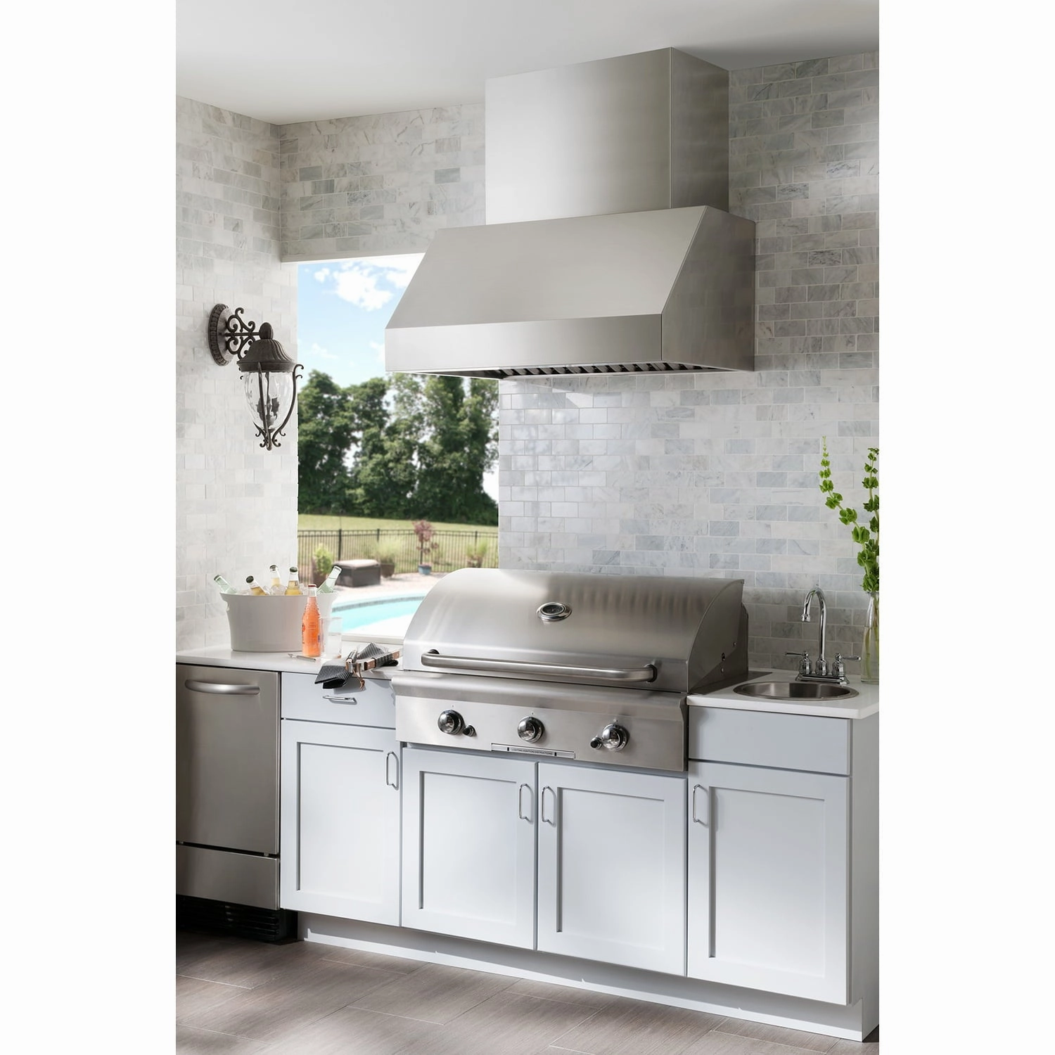 Broan EPD6160SS Broan 60-Inch Pro-Style Outdoor Range Hood, 1100 Cfm, Stainless Steel