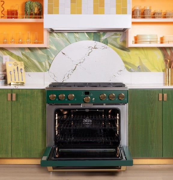 Caf? C2Y366P5TG2 Caf? 36" Smart Dual-Fuel Commercial-Style Range with 6 Burners (Natural Gas)