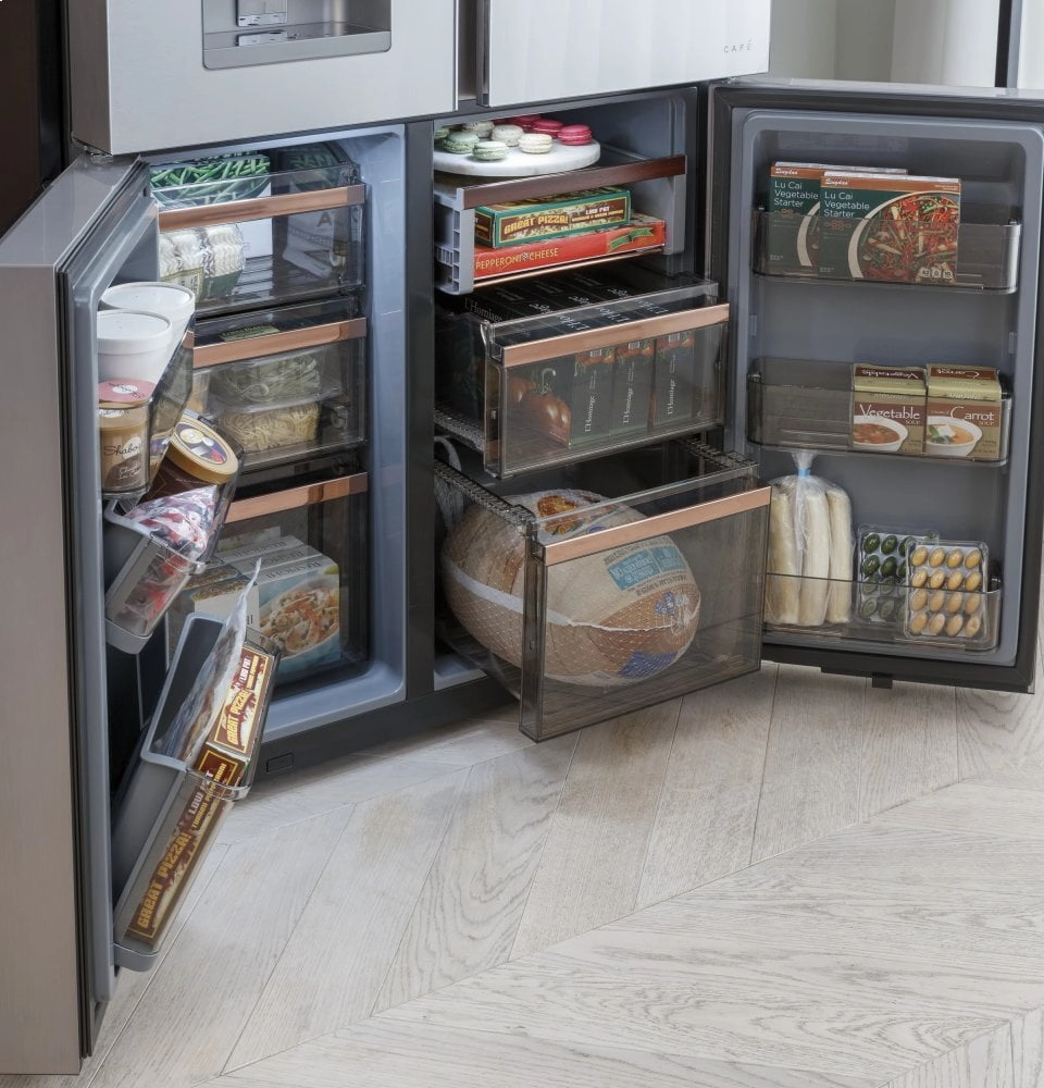 Cafe CQE28DM5NS5 Caf Energy Star? 27.4 Cu. Ft. Smart Quad-Door Refrigerator In Platinum Glass