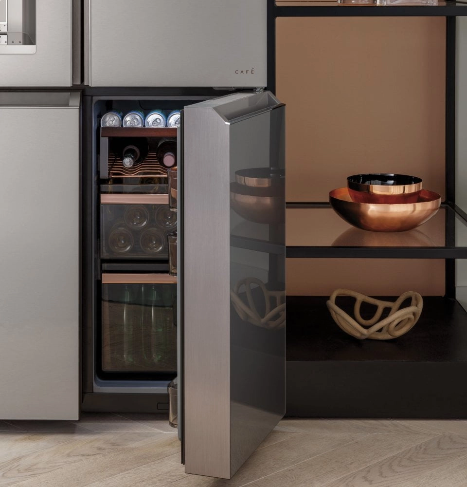 Cafe CQE28DM5NS5 Caf Energy Star? 27.4 Cu. Ft. Smart Quad-Door Refrigerator In Platinum Glass