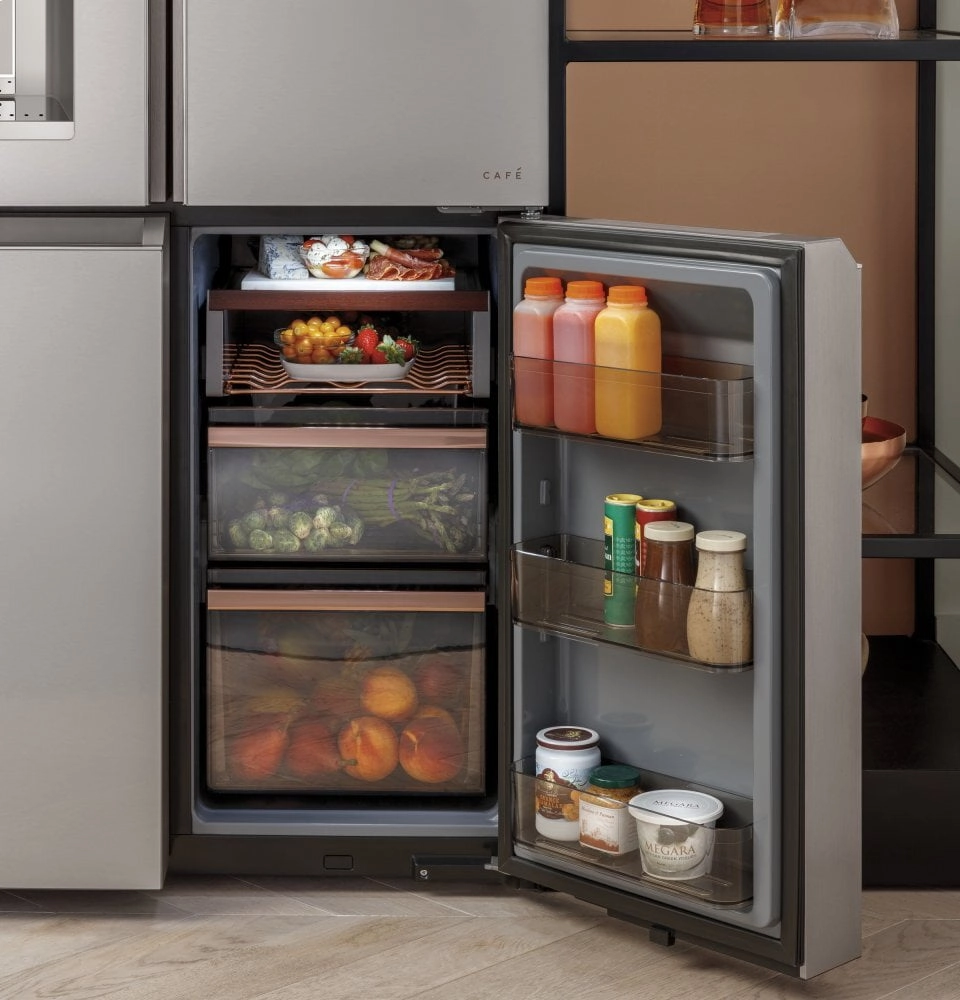 Cafe CQE28DM5NS5 Caf Energy Star? 27.4 Cu. Ft. Smart Quad-Door Refrigerator In Platinum Glass