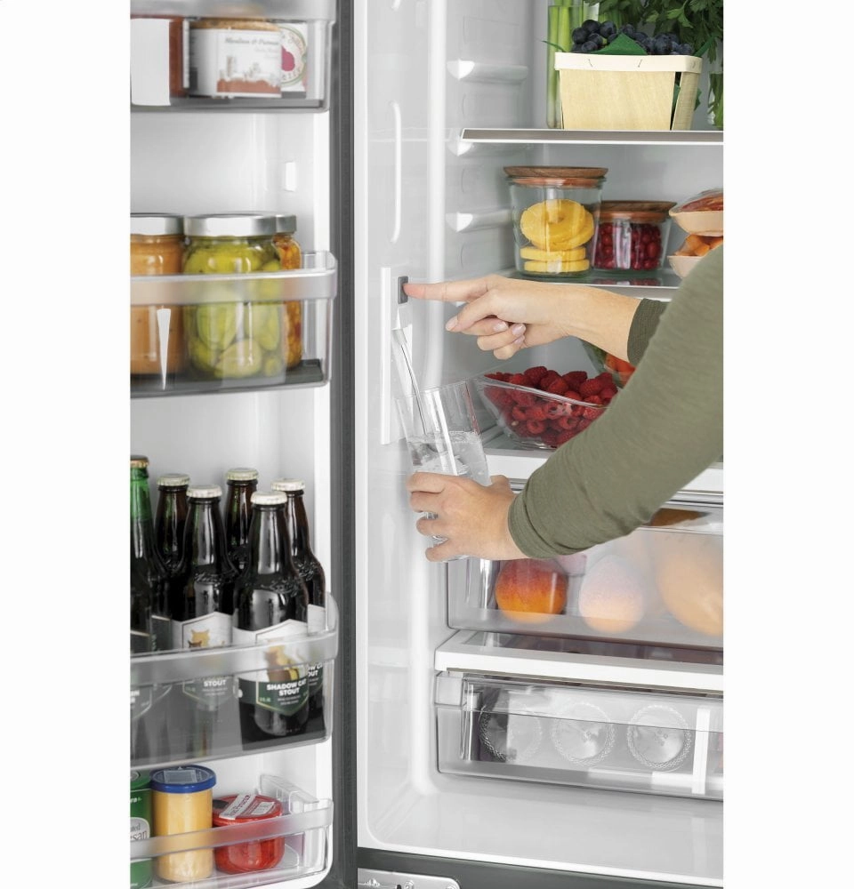 Cafe CWE19SP4NW2 Caf Energy Star? 18.6 Cu. Ft. Counter-Depth French-Door Refrigerator