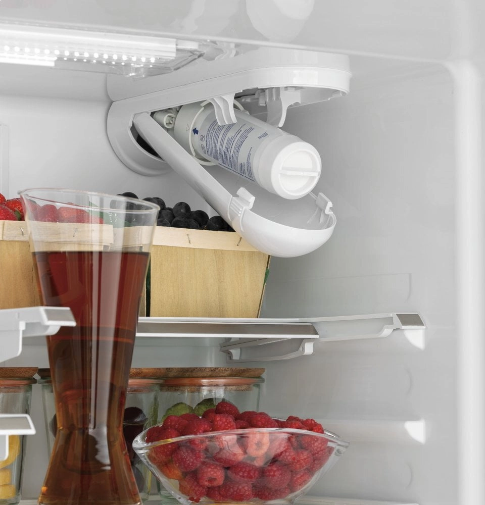 Cafe CWE19SP4NW2 Caf Energy Star? 18.6 Cu. Ft. Counter-Depth French-Door Refrigerator