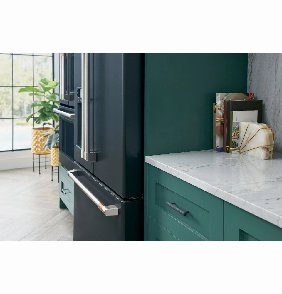 Cafe CWE23SP4MW2 Caf Energy Star? 23.1 Cu. Ft. Smart Counter-Depth French-Door Refrigerator