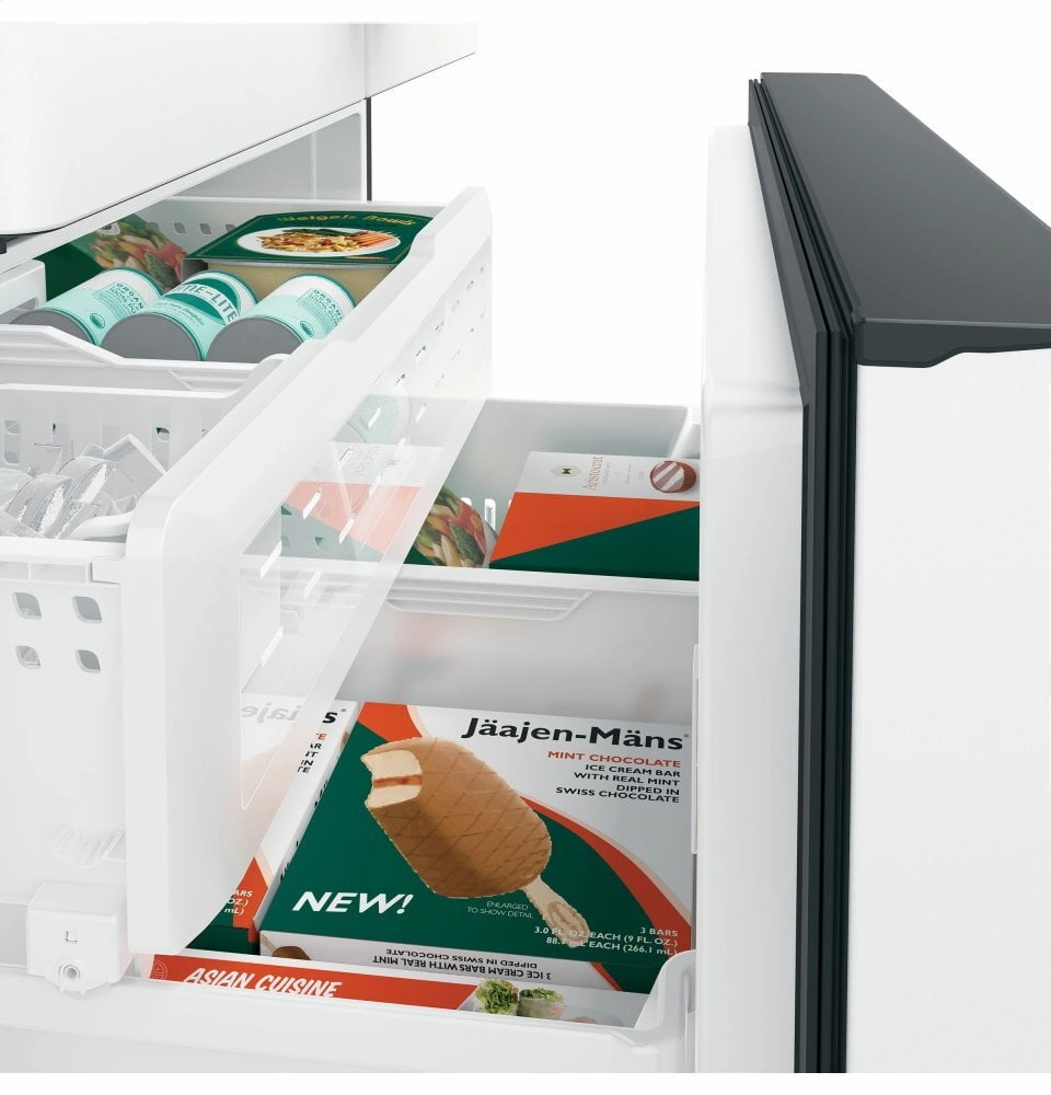 Cafe CWE23SP4MW2 Caf Energy Star? 23.1 Cu. Ft. Smart Counter-Depth French-Door Refrigerator