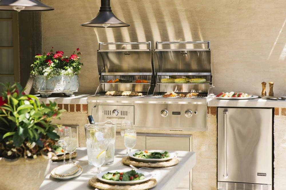 Coyote C1HY50NG 50" Hybrid Grill