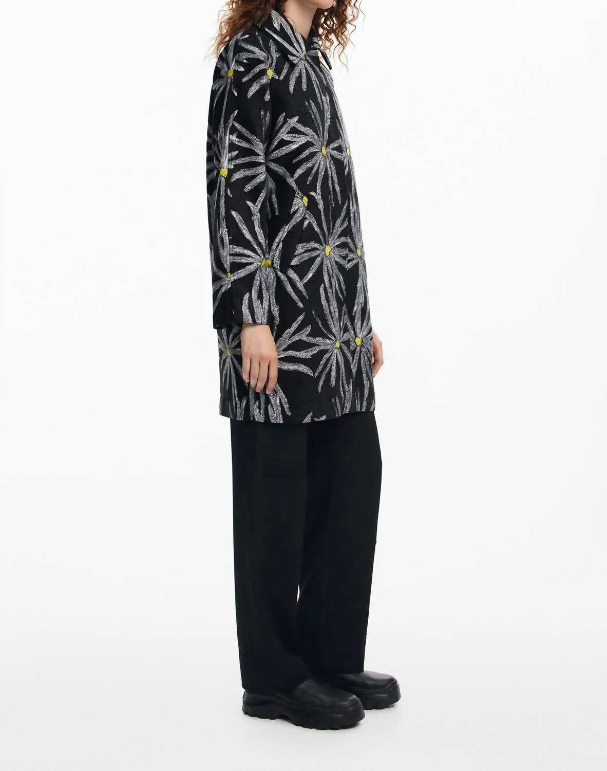 Daisy Print Coat In Black Multi