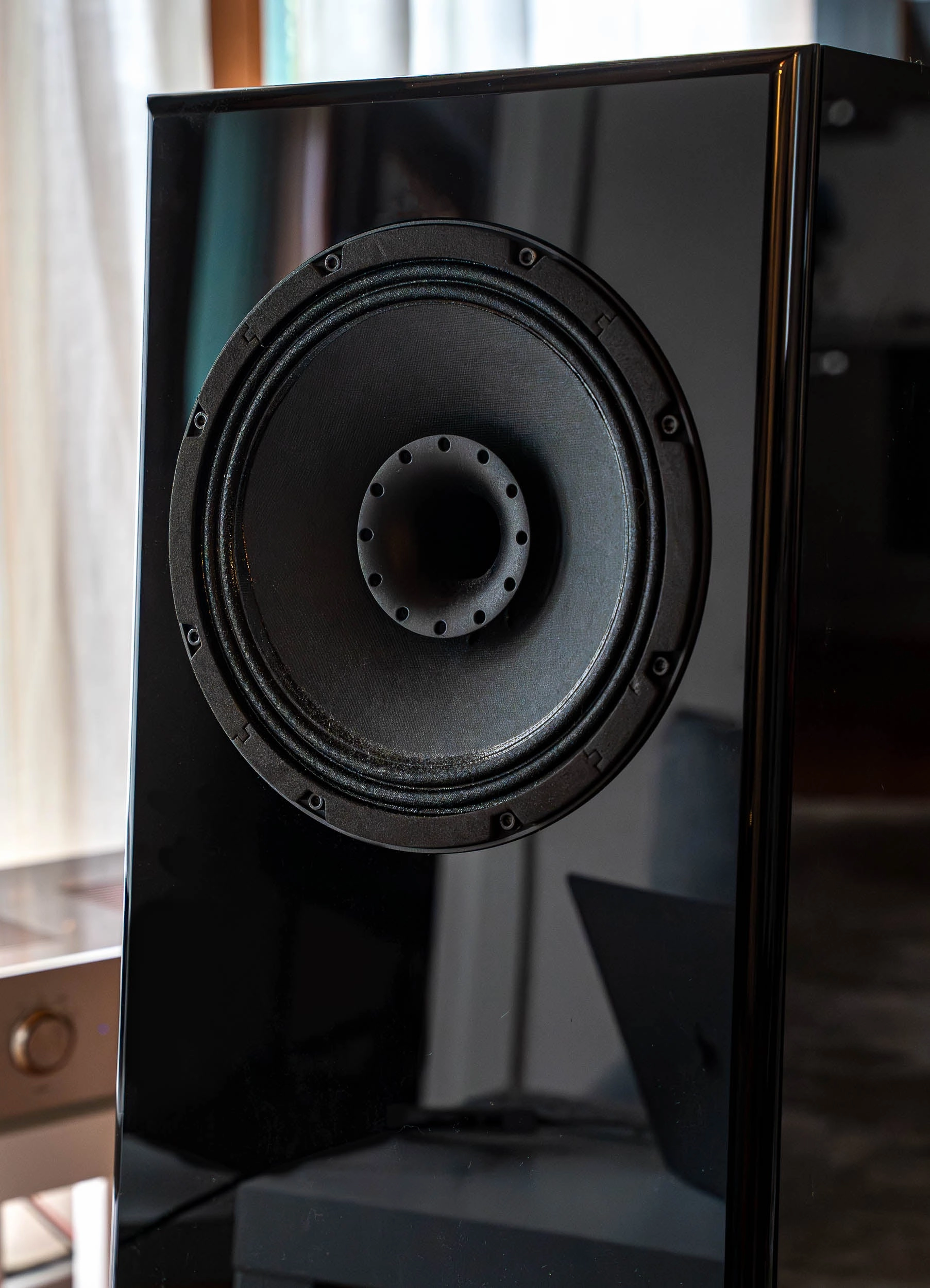 Daniel Hertz Amber Midnight Speakers