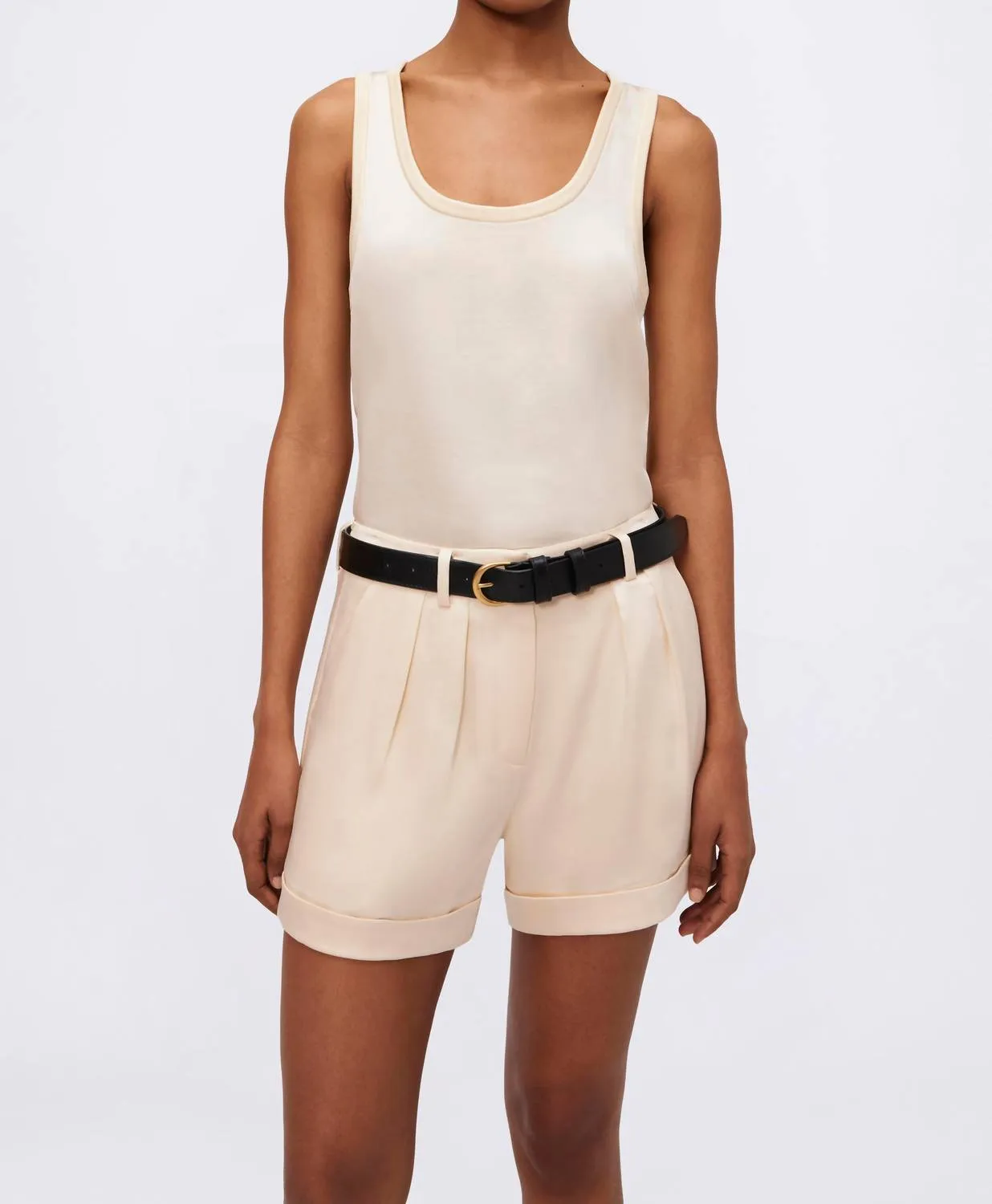 Devan Pleated Shorts In Ecru