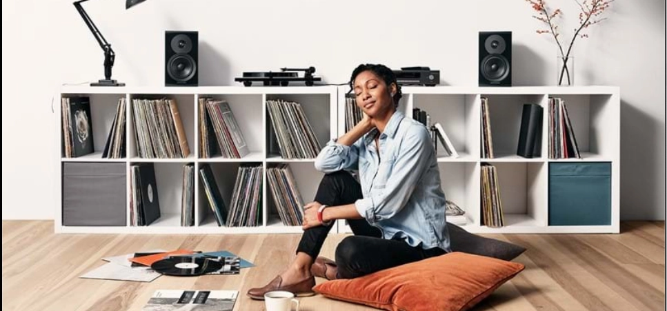Dynaudio Emit 10 Bookshelf Loudspeakers