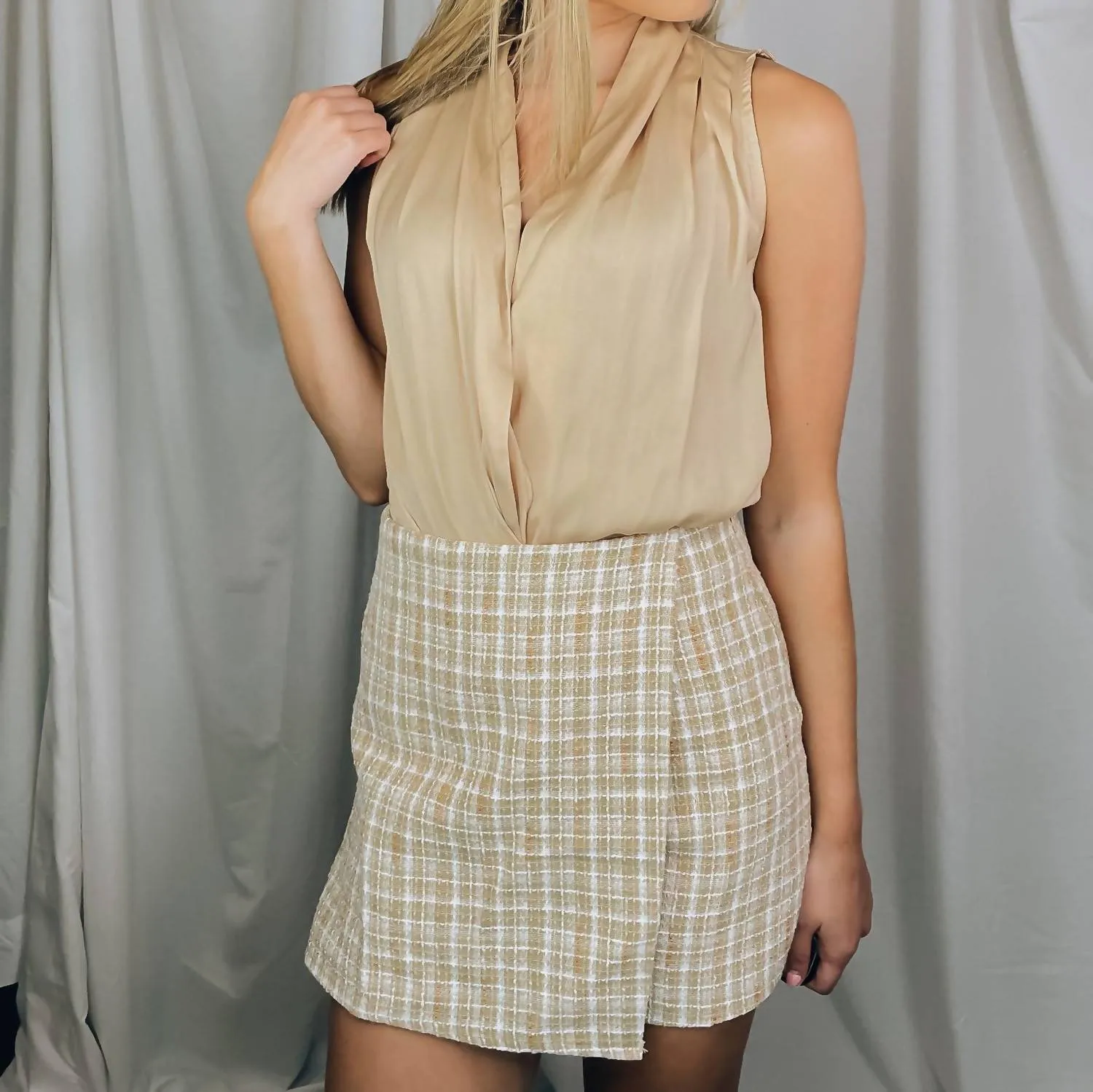 Effortless Edge Skort In Peach/white