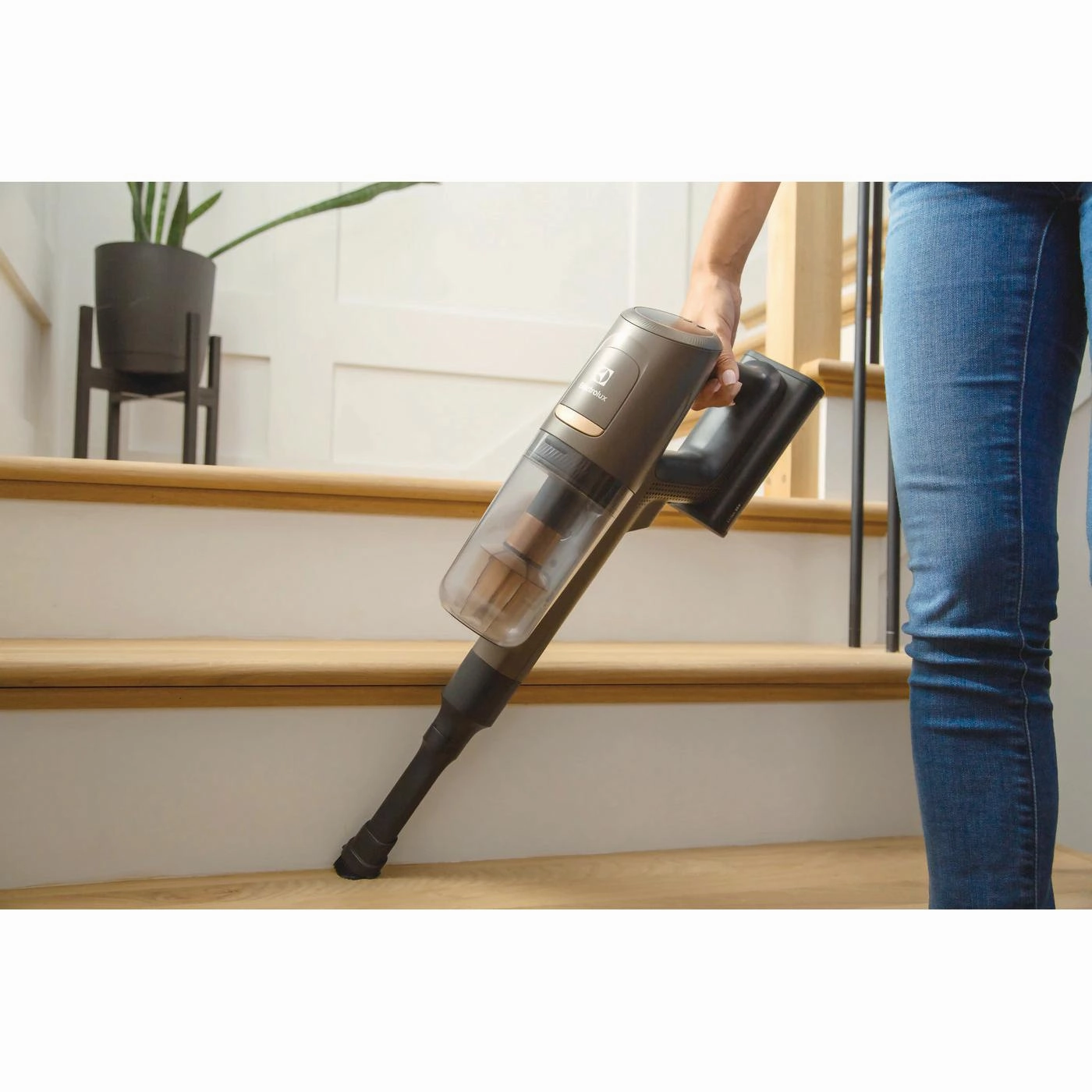 Electrolux Ultimate800 Complete Home Cordless Stick Vacuum EHVS85W3AM