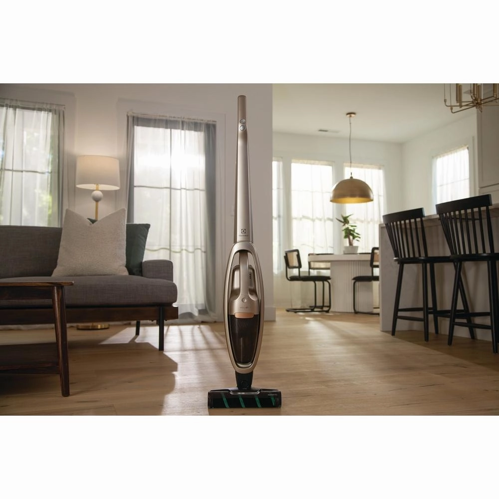 Electrolux WellQ7 Hard Floor Vacuum Stick EHVS35H2AQ