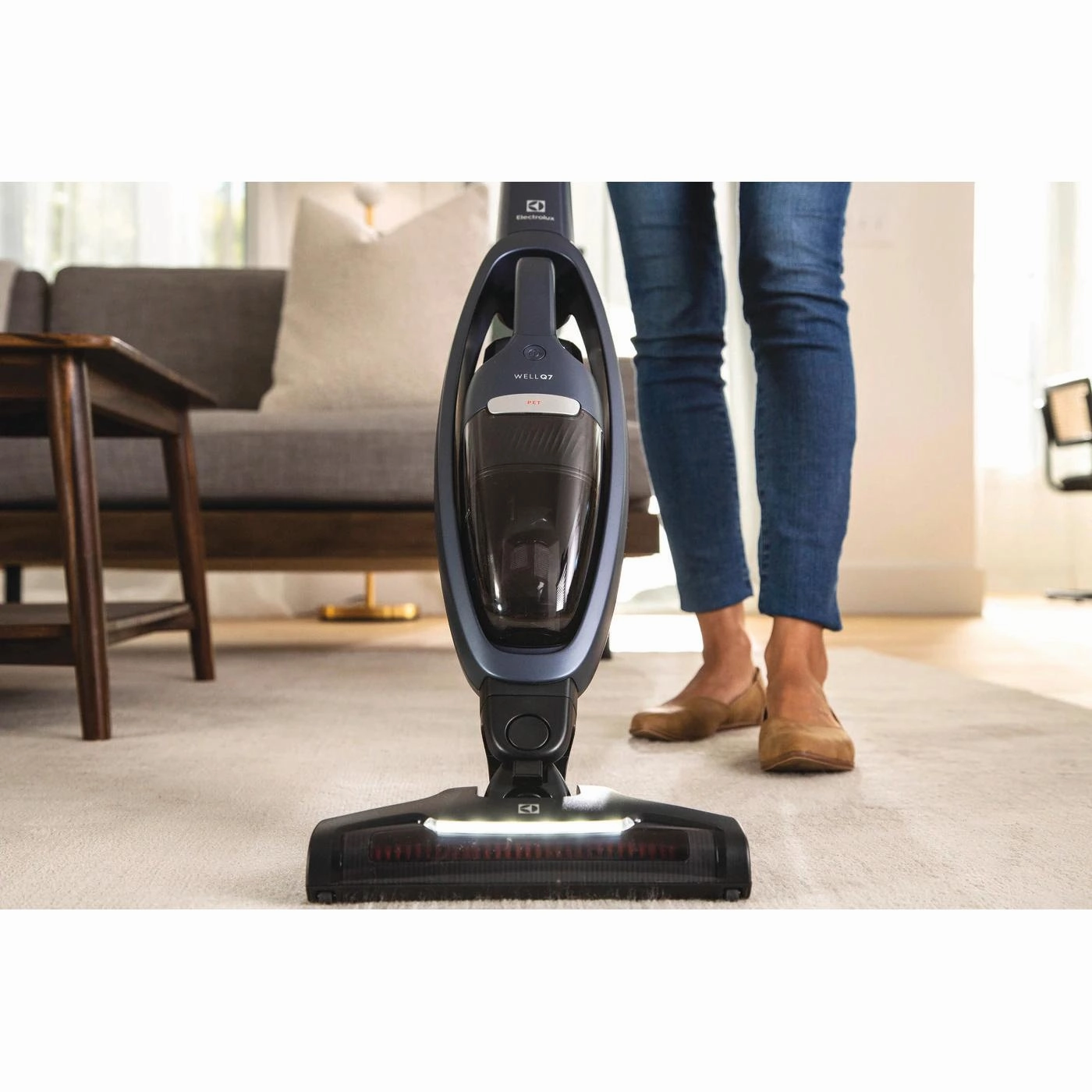 Electrolux WellQ7 Pet Vacuum Stick EHVS35P2AI