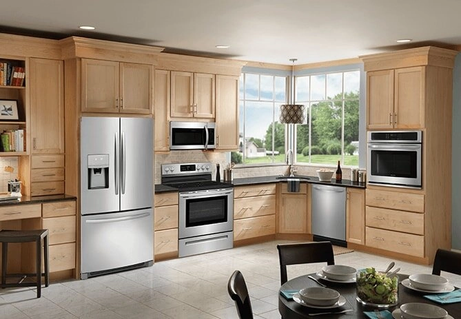 Frigidaire FFEW2726TS Frigidaire 27'' Single Electric Wall Oven