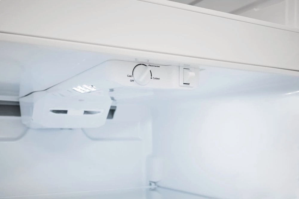 Frigidaire FFHT1425VV Frigidaire 13.9 Cu. Ft. Top Freezer Refrigerator