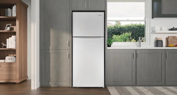 Frigidaire FFHT1822UW Frigidaire 17.6 Cu. Ft. Top Freezer Refrigerator