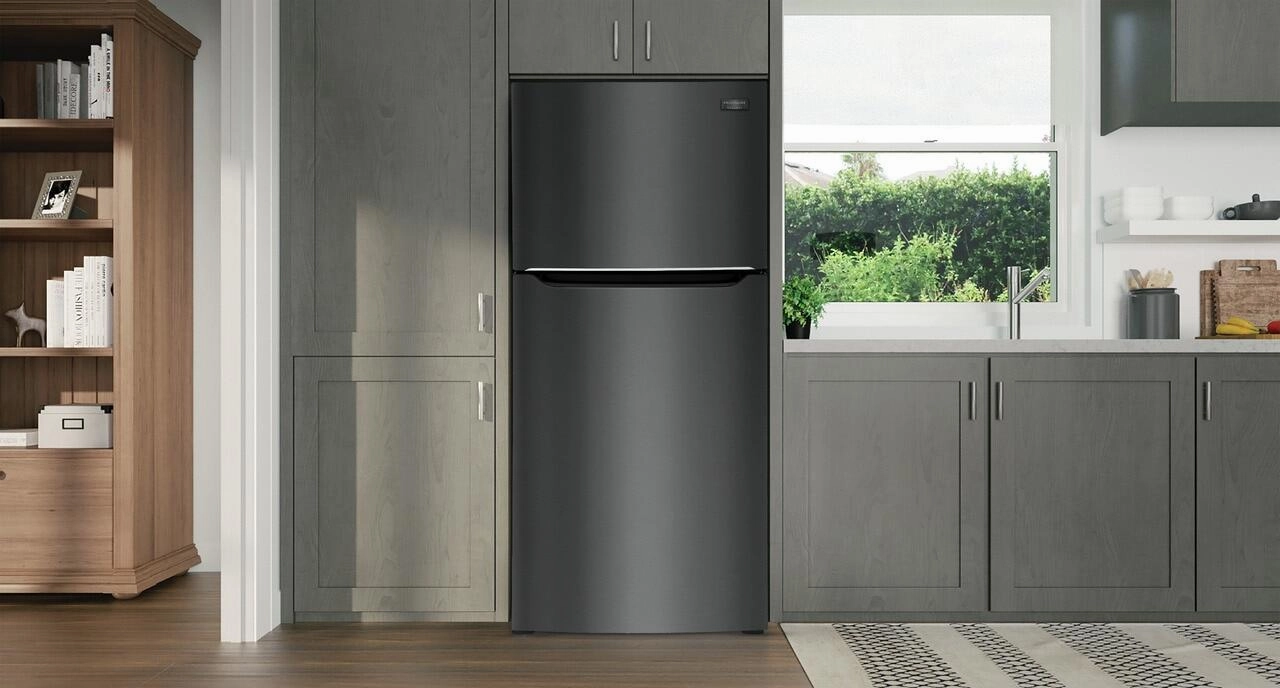 Frigidaire FGHT2055VD Frigidaire Gallery 20.0 Cu. Ft. Top Freezer Refrigerator