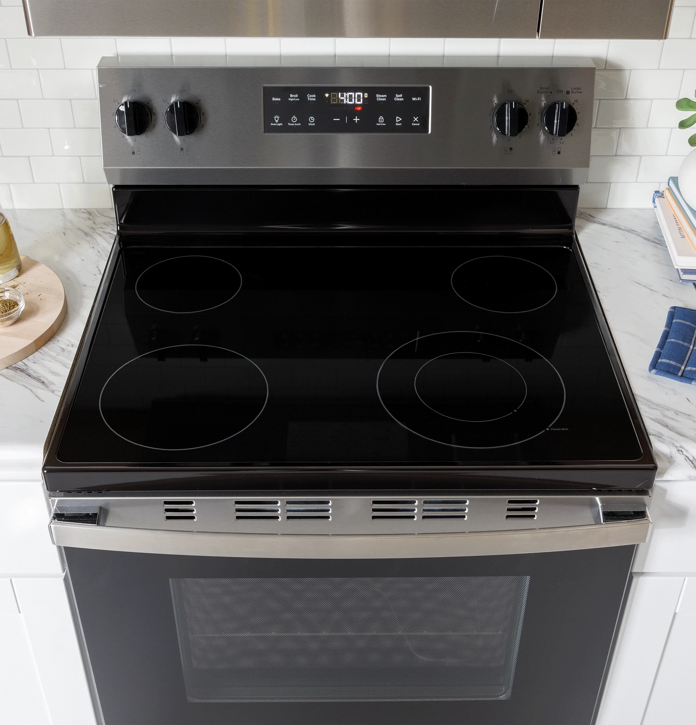 Ge Appliances GRF400PVBB Ge? 30" Free-Standing Electric Range