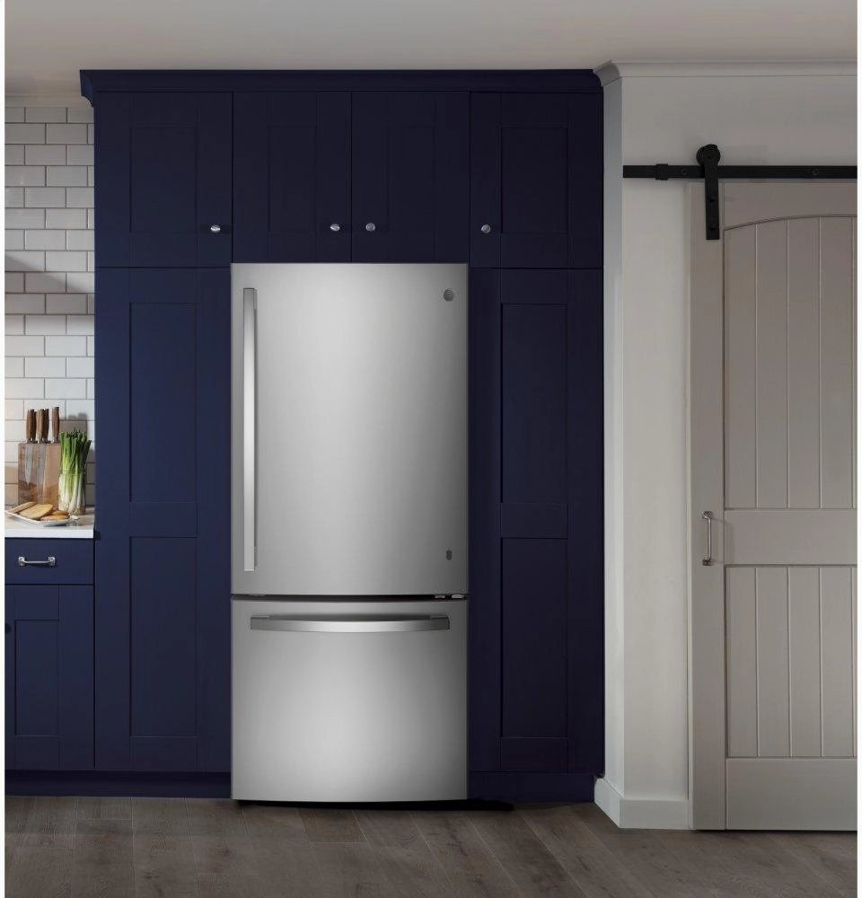 Ge Appliances GBE21DSKSS Ge? Energy Star? 21.0 Cu. Ft. Bottom-Freezer Refrigerator