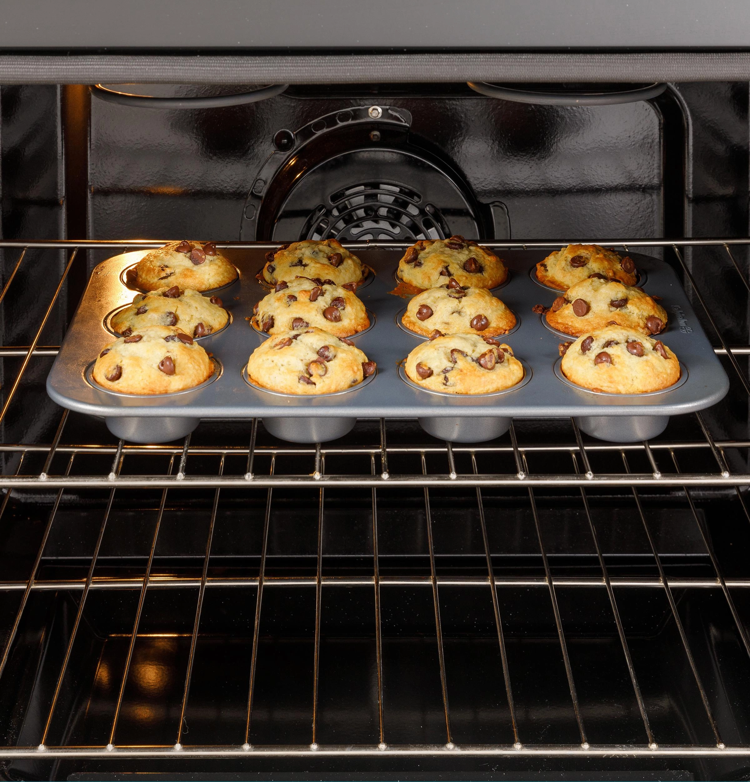 Ge Appliances GRF600AVBB Ge? 30" Free-Standing Electric Convection Range With No Preheat Air Fry And Easywash&#8482; Oven Tray