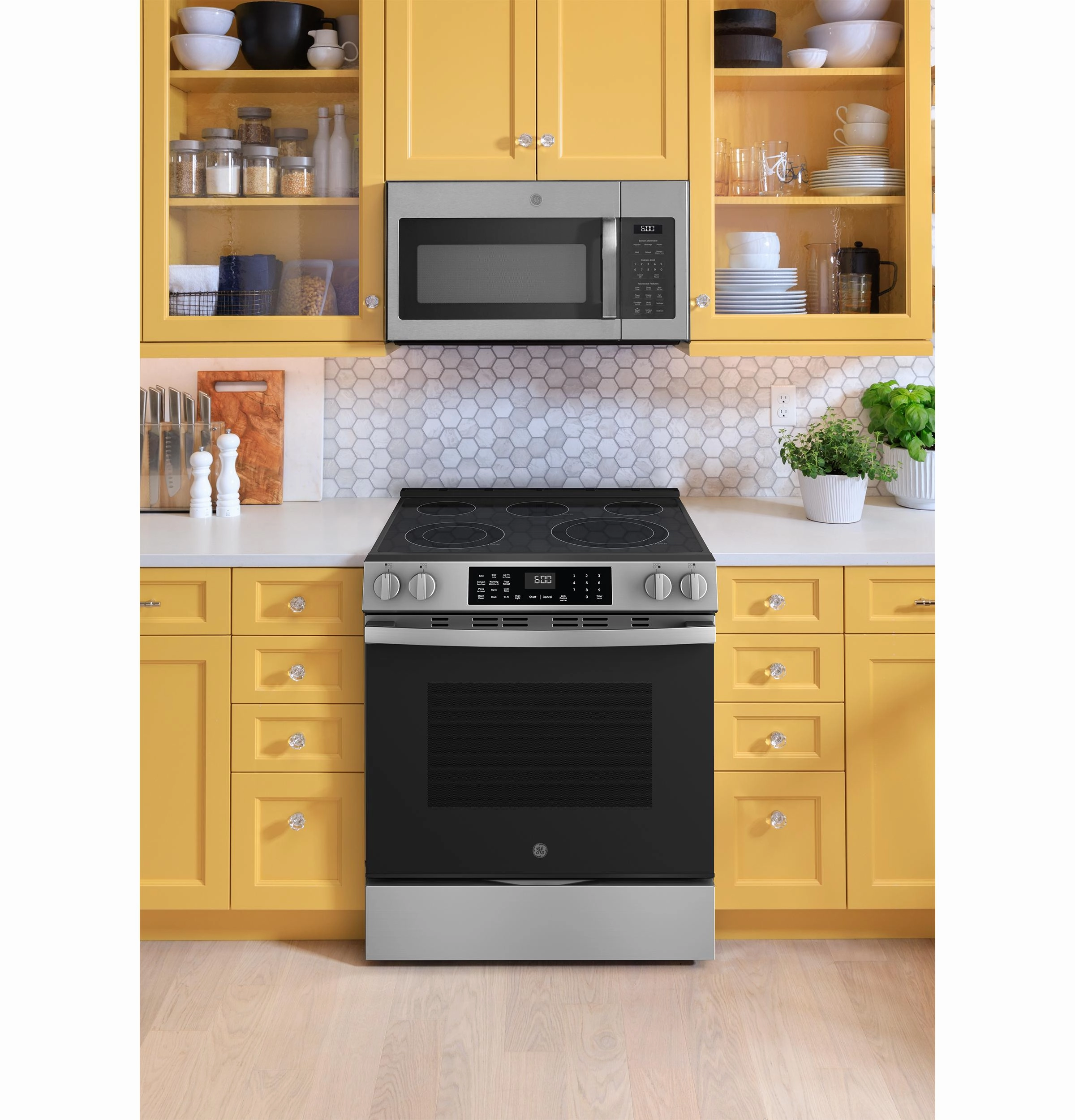 Ge Appliances GRS600AVFS Ge? 30" Slide-In Electric Convection Range With No Preheat Air Fry And Easywash&#8482; Oven Tray
