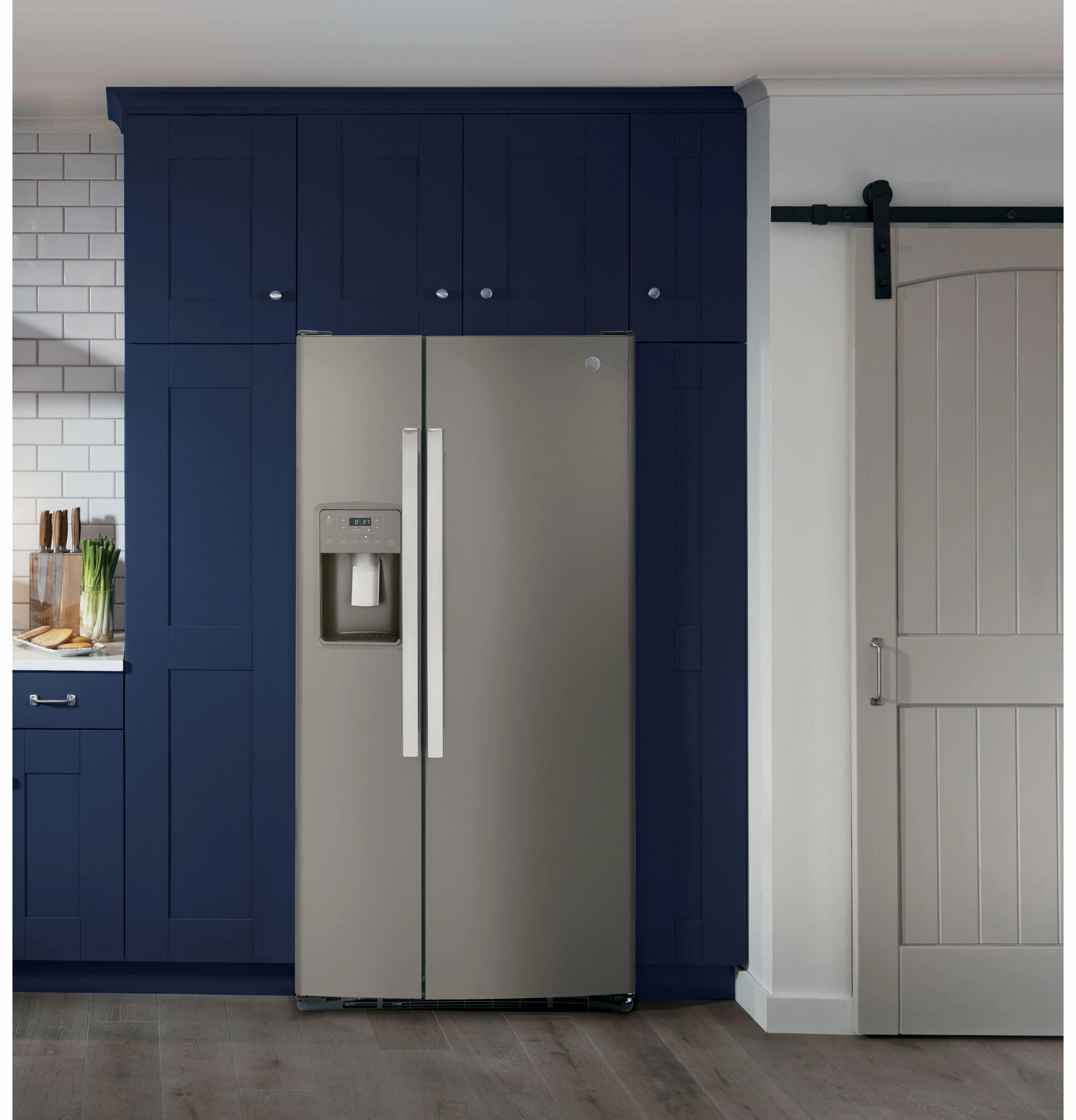 Ge Appliances GSS23GMPES Ge? 23.0 Cu. Ft. Side-By-Side Refrigerator
