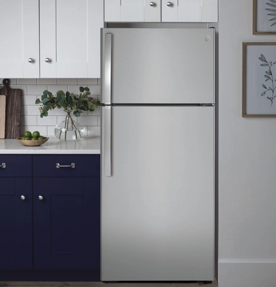 Ge Appliances GTS17GSNRSS Ge? 16.6 Cu. Ft. Top-Freezer Refrigerator