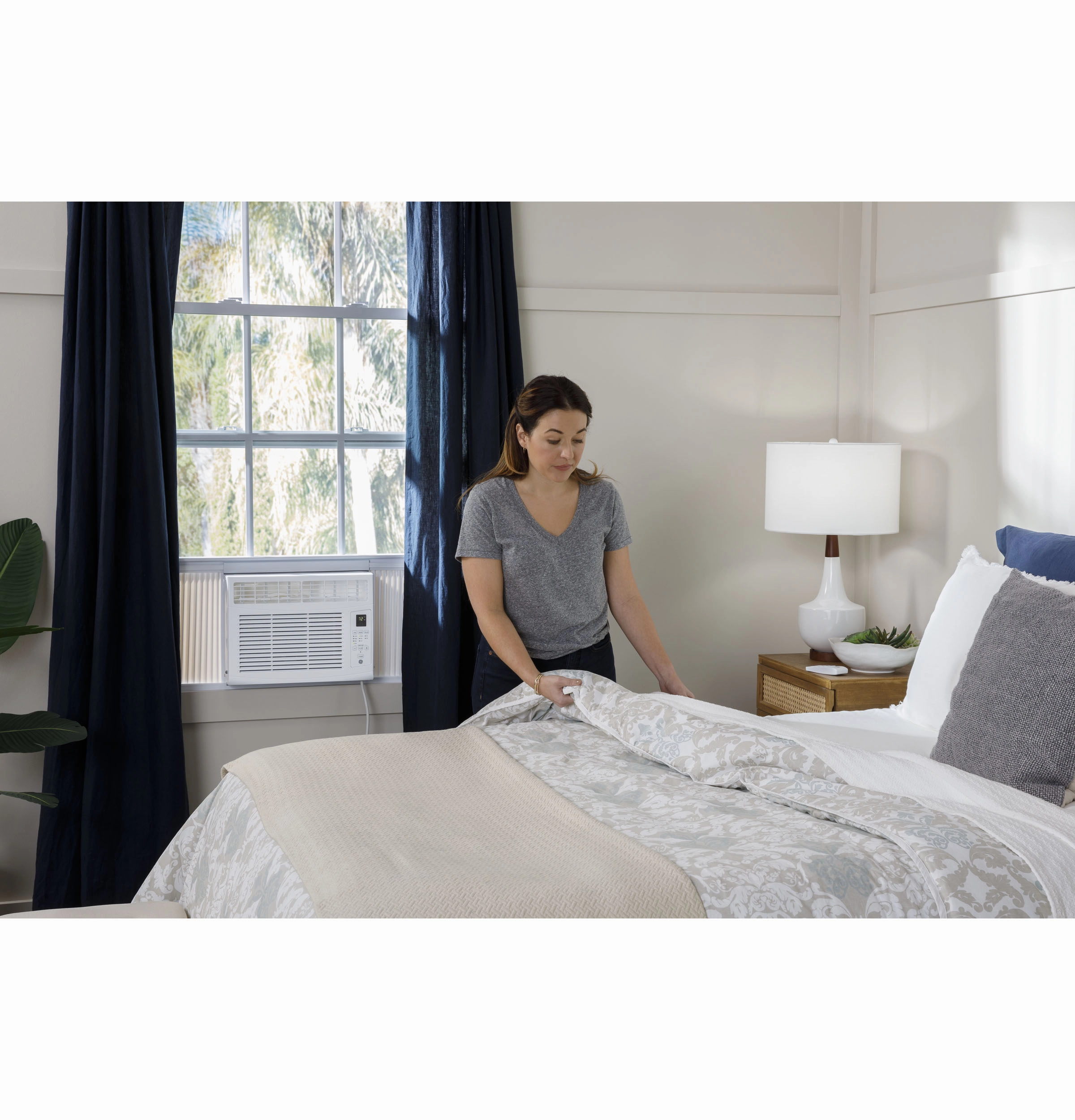 GE(R) 6,000 BTU Electronic Window Air Conditioner for Small Rooms up to 250 sq ft. - (AHW06LZ)