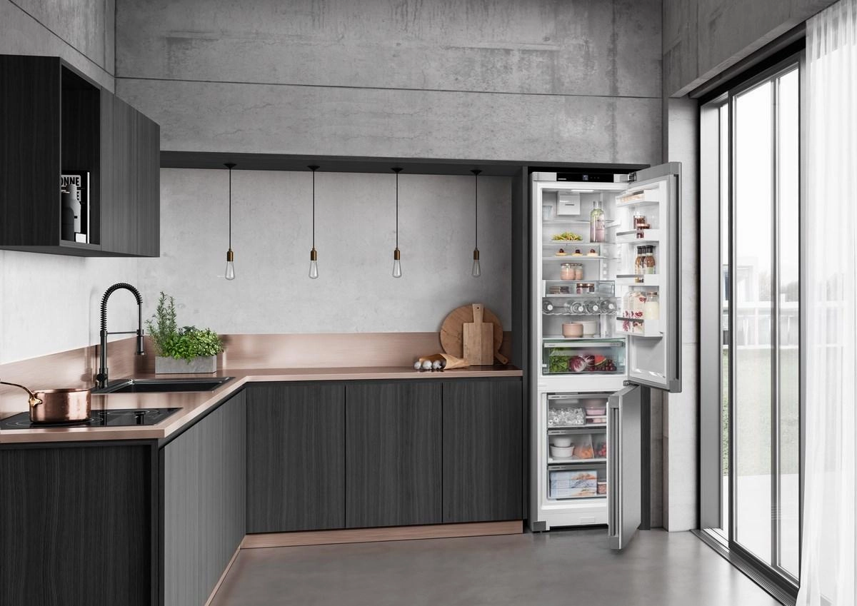 Liebherr C5740IM Combined Fridge-Freezers With Easyfresh And Nofrost