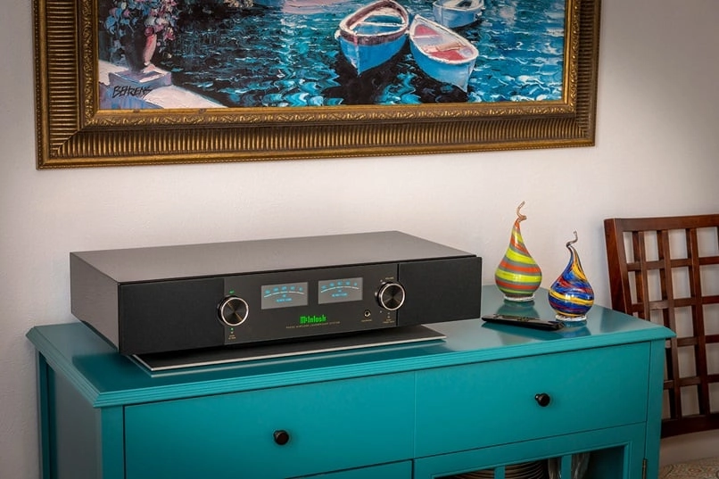 McIntosh RS250 Wireless Loudspeaker System (In-Store Purchases Only)