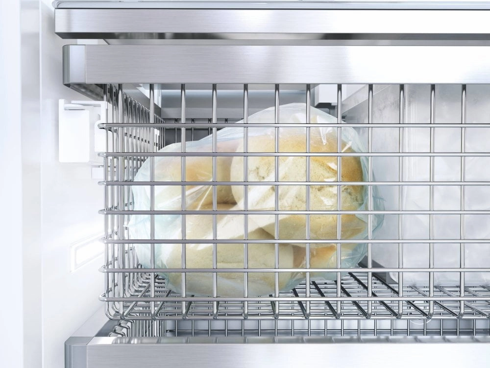 Miele KF2911SF Mastercool&#8482; Fridge-Freezer For High-End Design And Technology On A Large Scale.