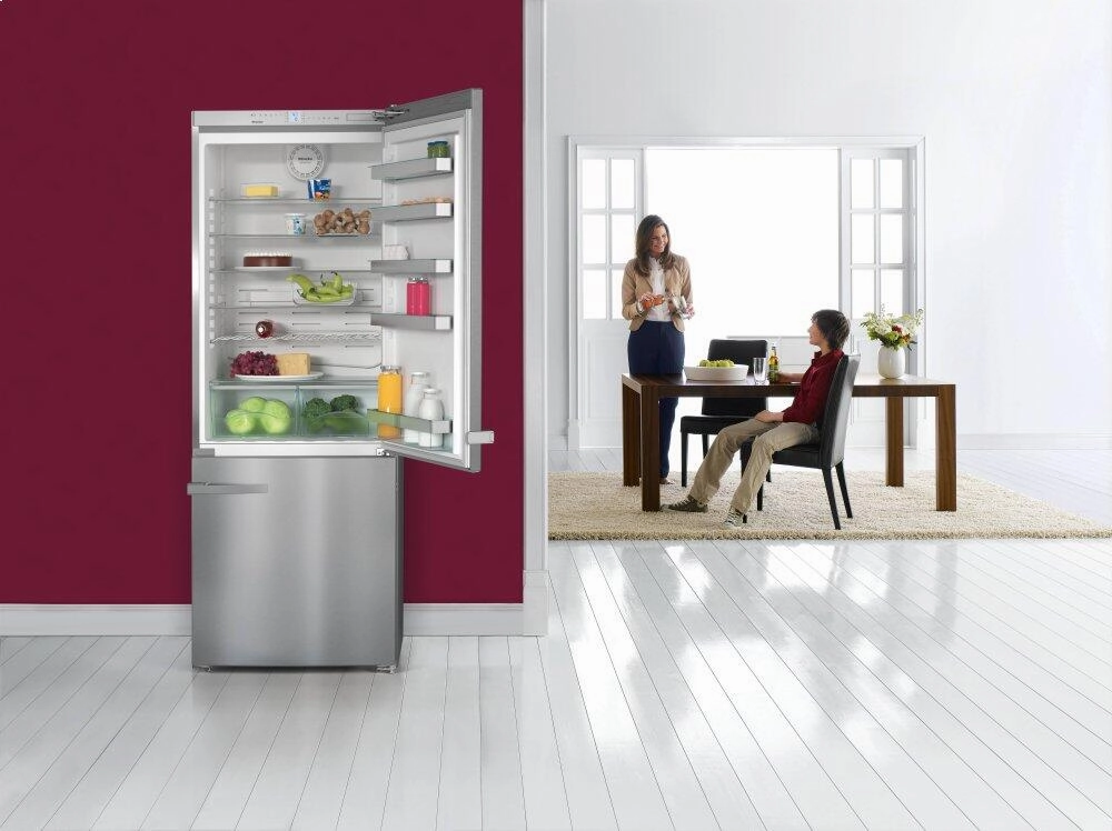 Miele KFN15943DE EDT/CS- Freestanding Fridge-Freezer 30" (75 Cm) Wide For A Lot Of Storage Space.