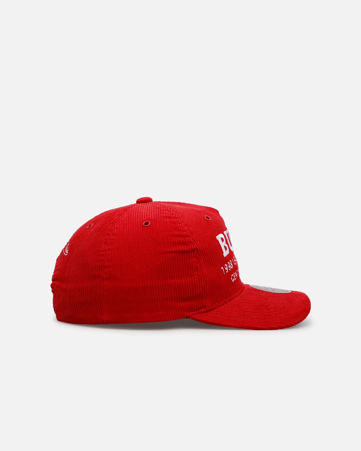 Mitchell & Ness Chicago Bulls 'Worldwide' Deadstock Corduroy Snapback Red