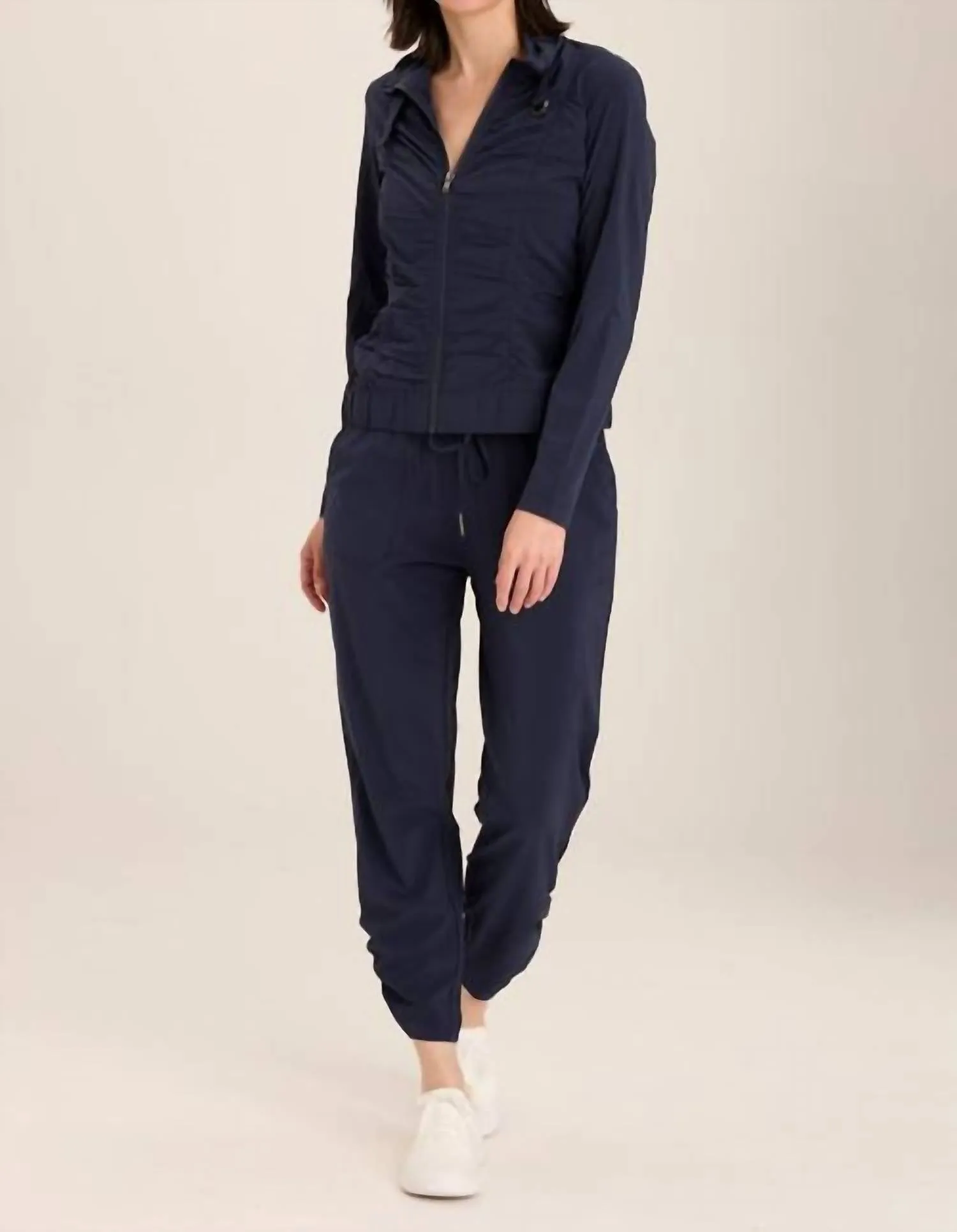 Momentum Jacket In Royal