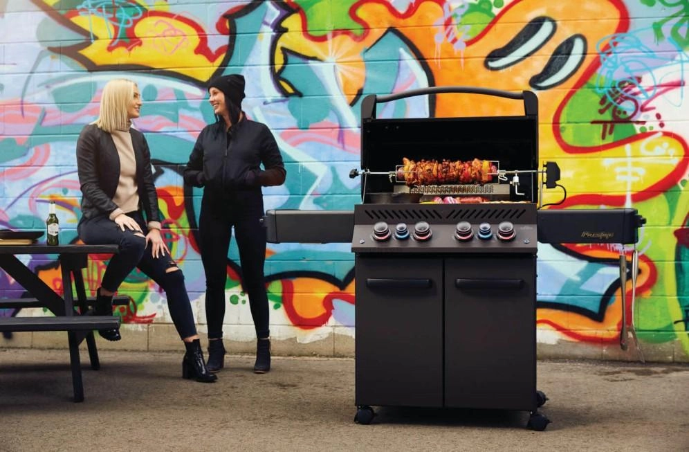 Napoleon Bbq P500RSIBPK3PHM Phantom Prestige 500 Rsib With Infrared Side And Rear Burners , Propane, Matte/Matt Black