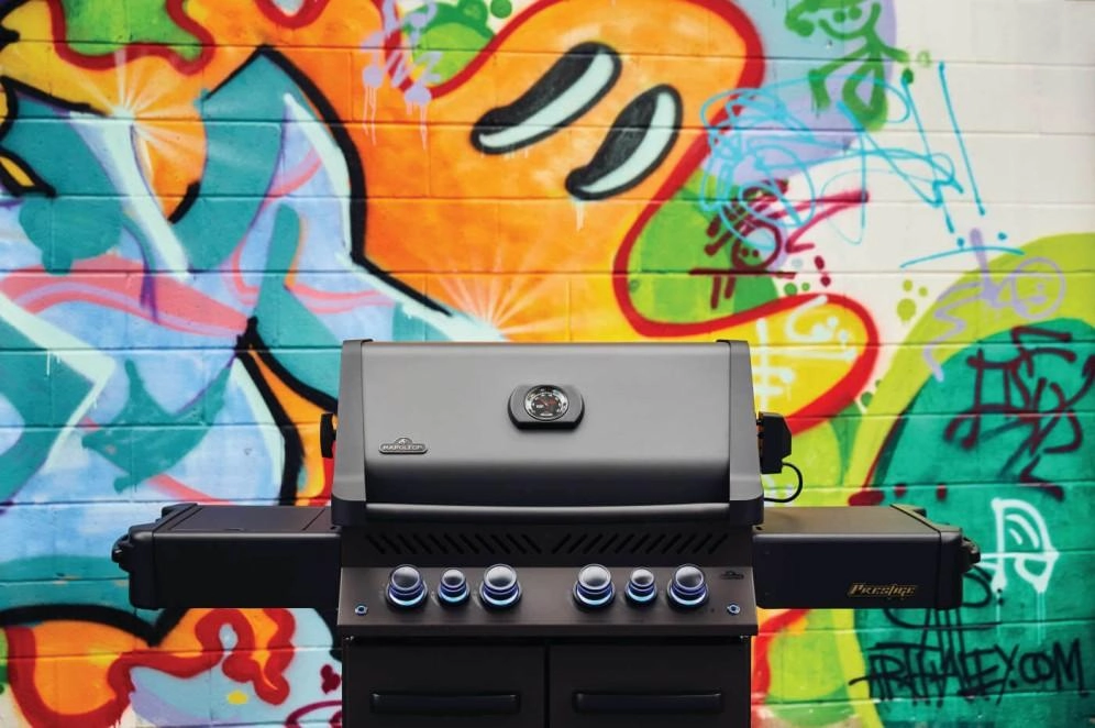 Napoleon Bbq P500RSIBPK3PHM Phantom Prestige 500 Rsib With Infrared Side And Rear Burners , Propane, Matte/Matt Black