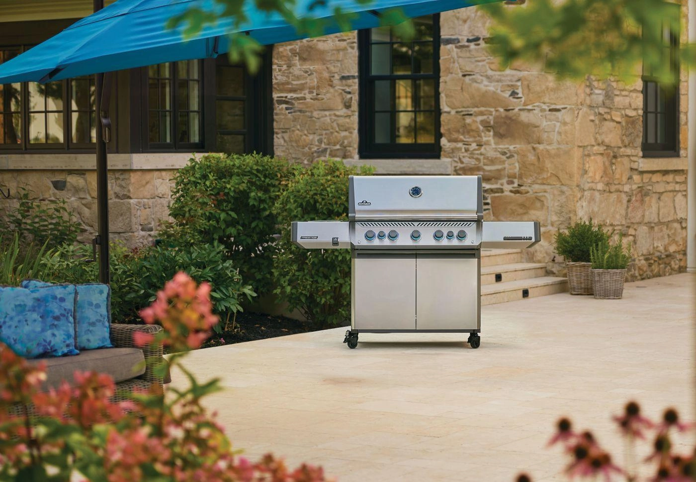 Napoleon Bbq P665VRSIBNSS Prestige 665 Rsib With Infrared Side And Rear Burner , Natural Gas, Stainless Steel